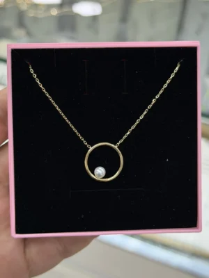 Collier