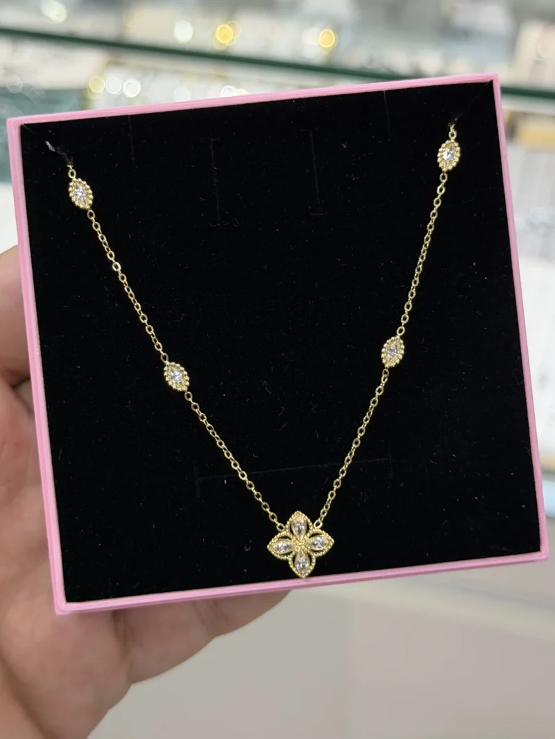 Collier