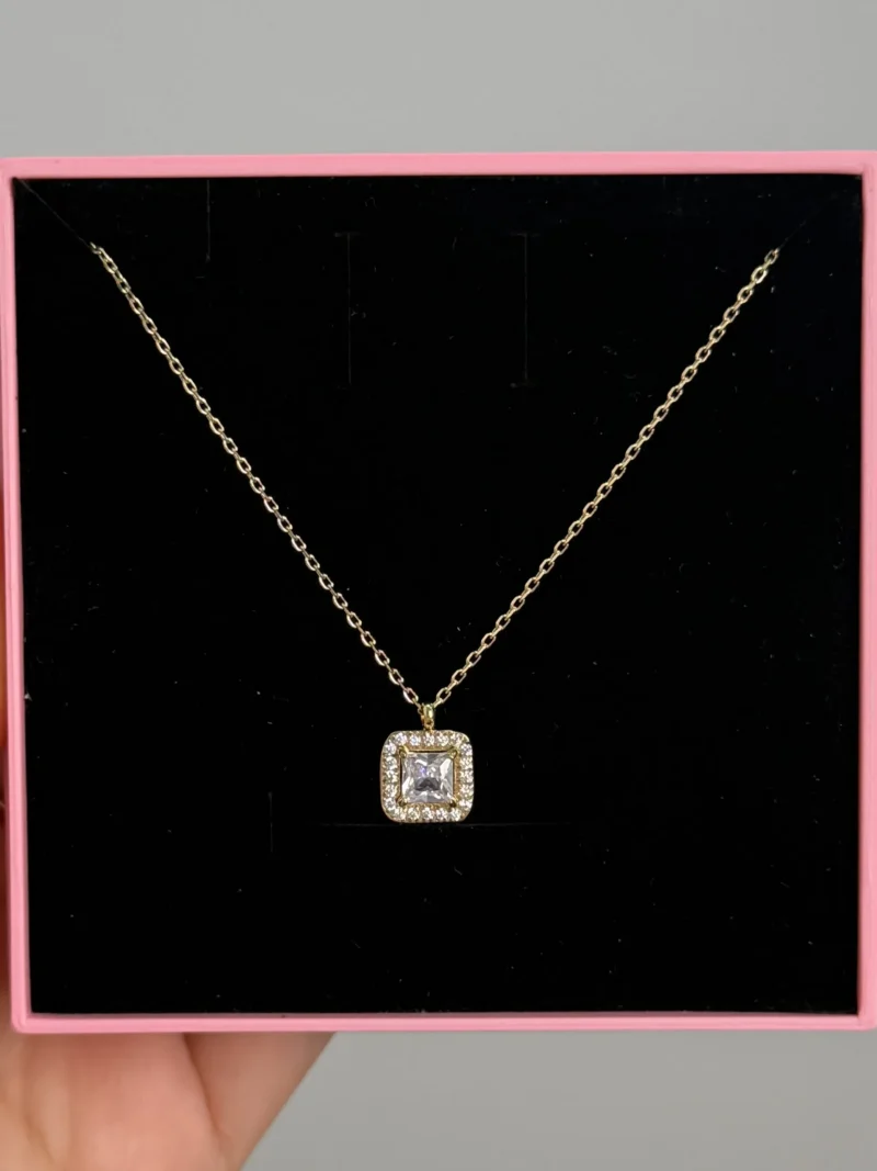 Collier