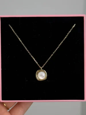 Collier